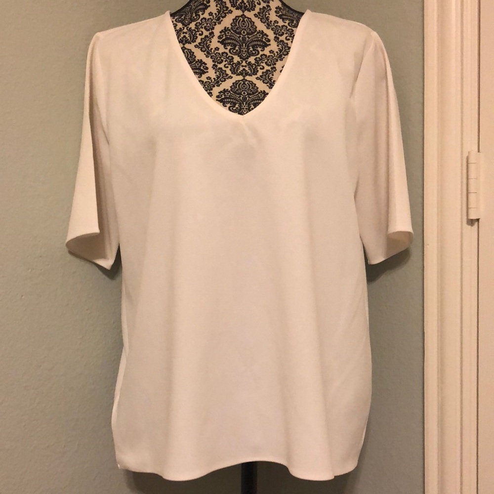 EUC - Ann Taylor Knit Top, Keyhole Back -L
